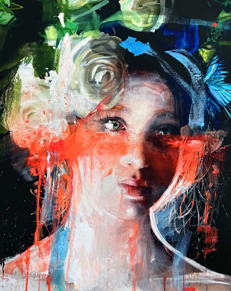 Laura With White Roses  N°10/30